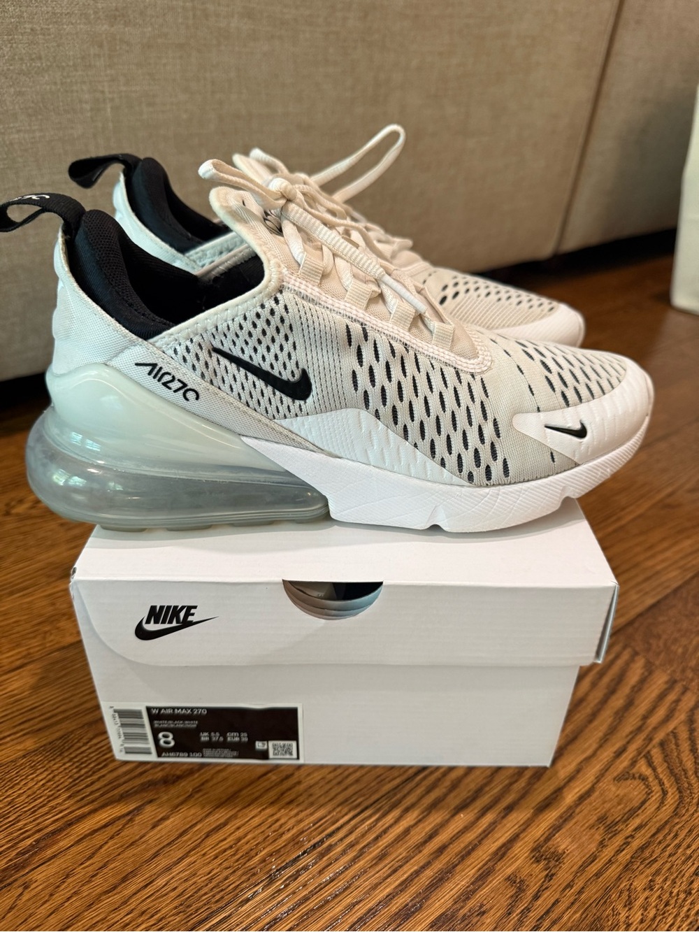 Women’s Air Max 270 - White/Black-White - VGUC - ships in original box